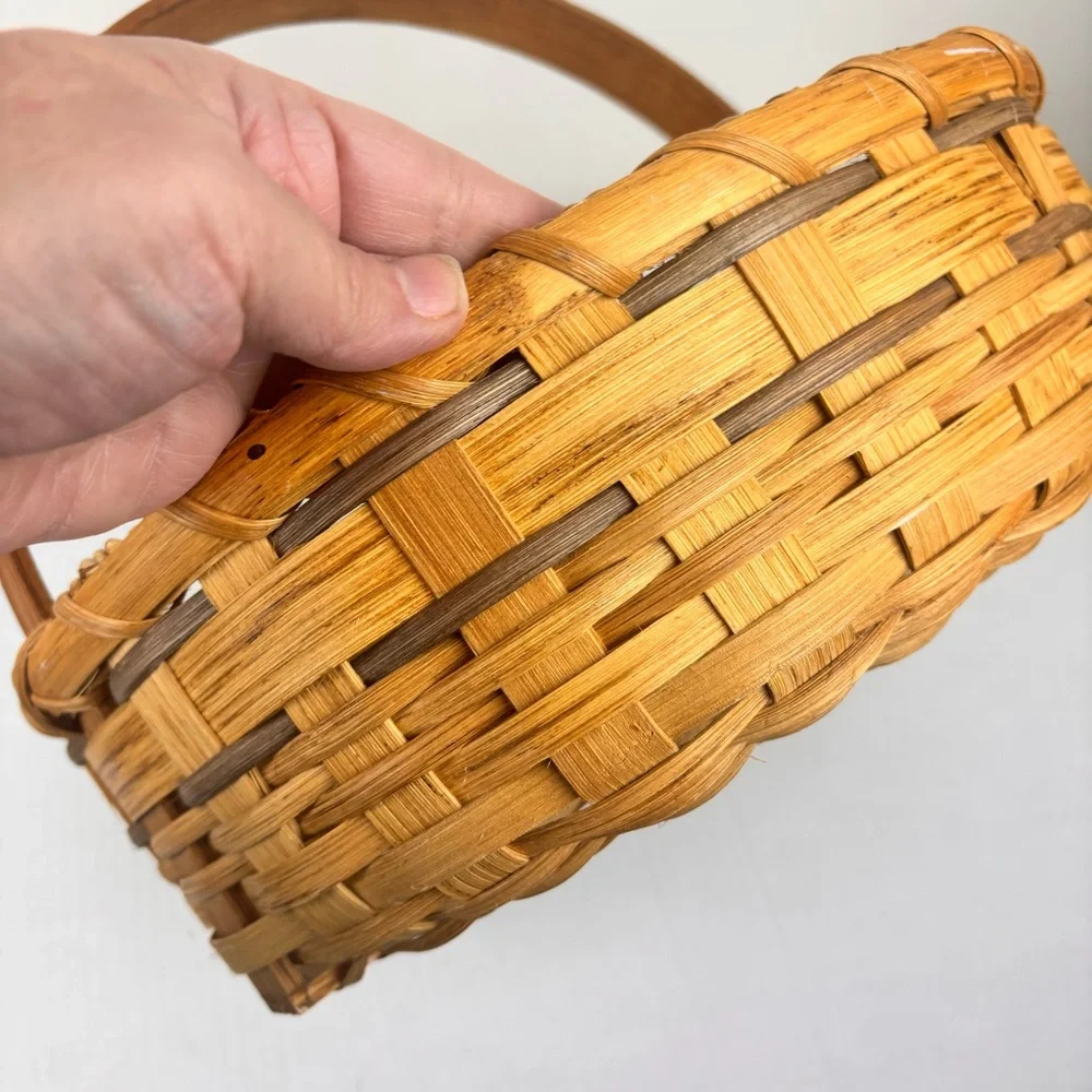 Handwoven Signed round handled basket-Easter/garden/storage-2000